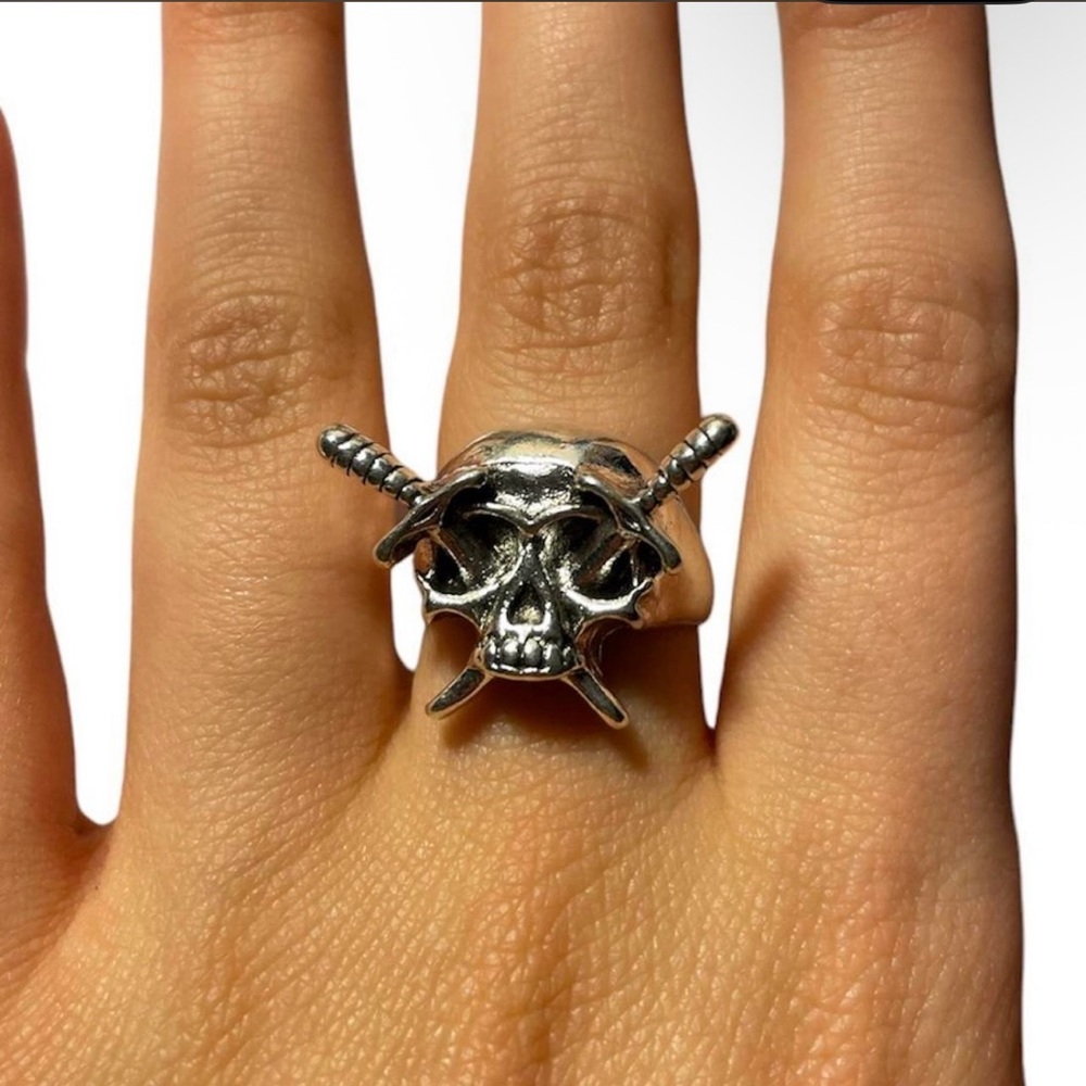 Silver Sword Skull Ring Size 7/8